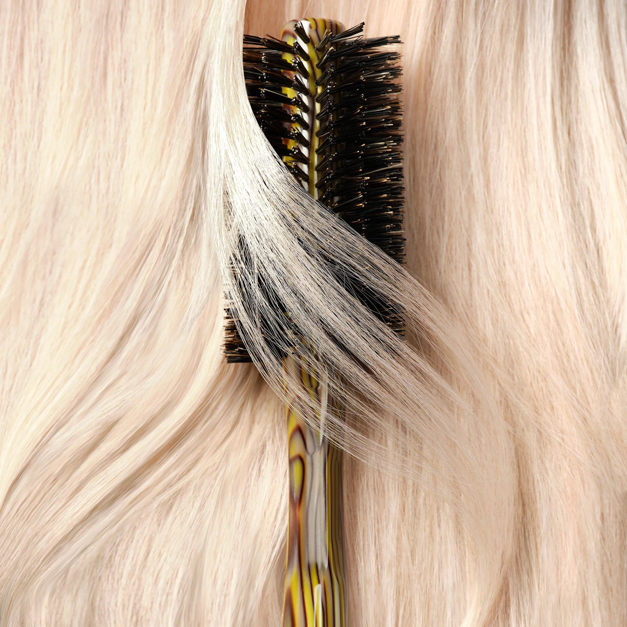 Oribe - Italian Resin Medium Round Brush